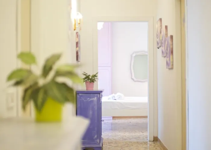 Rossi Boutique 스칸디치